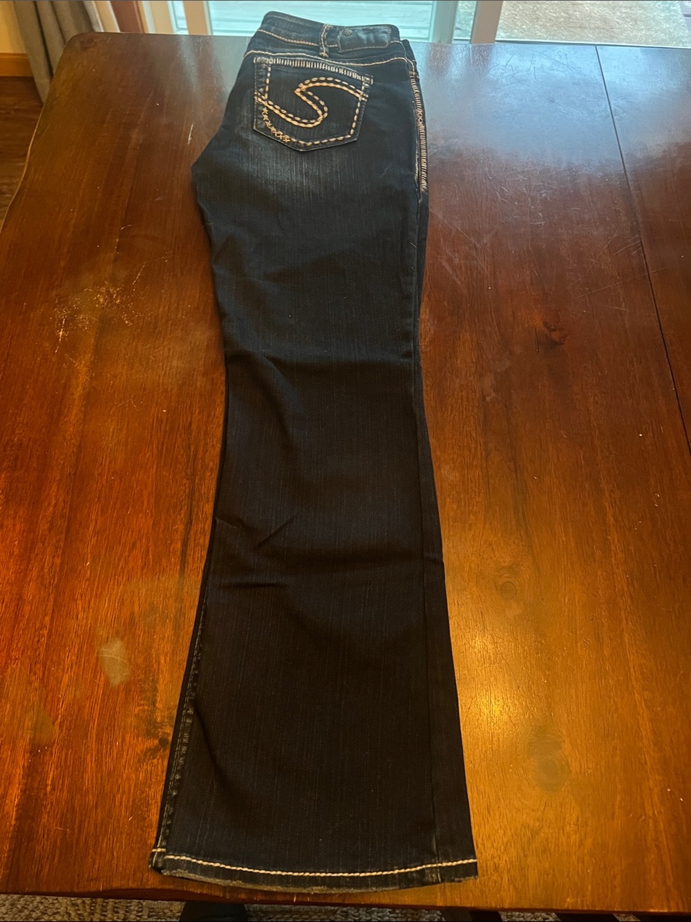 Silver Jeans Women's Dark Indigo Bootcut Jeans with Embroidered Back Pocket